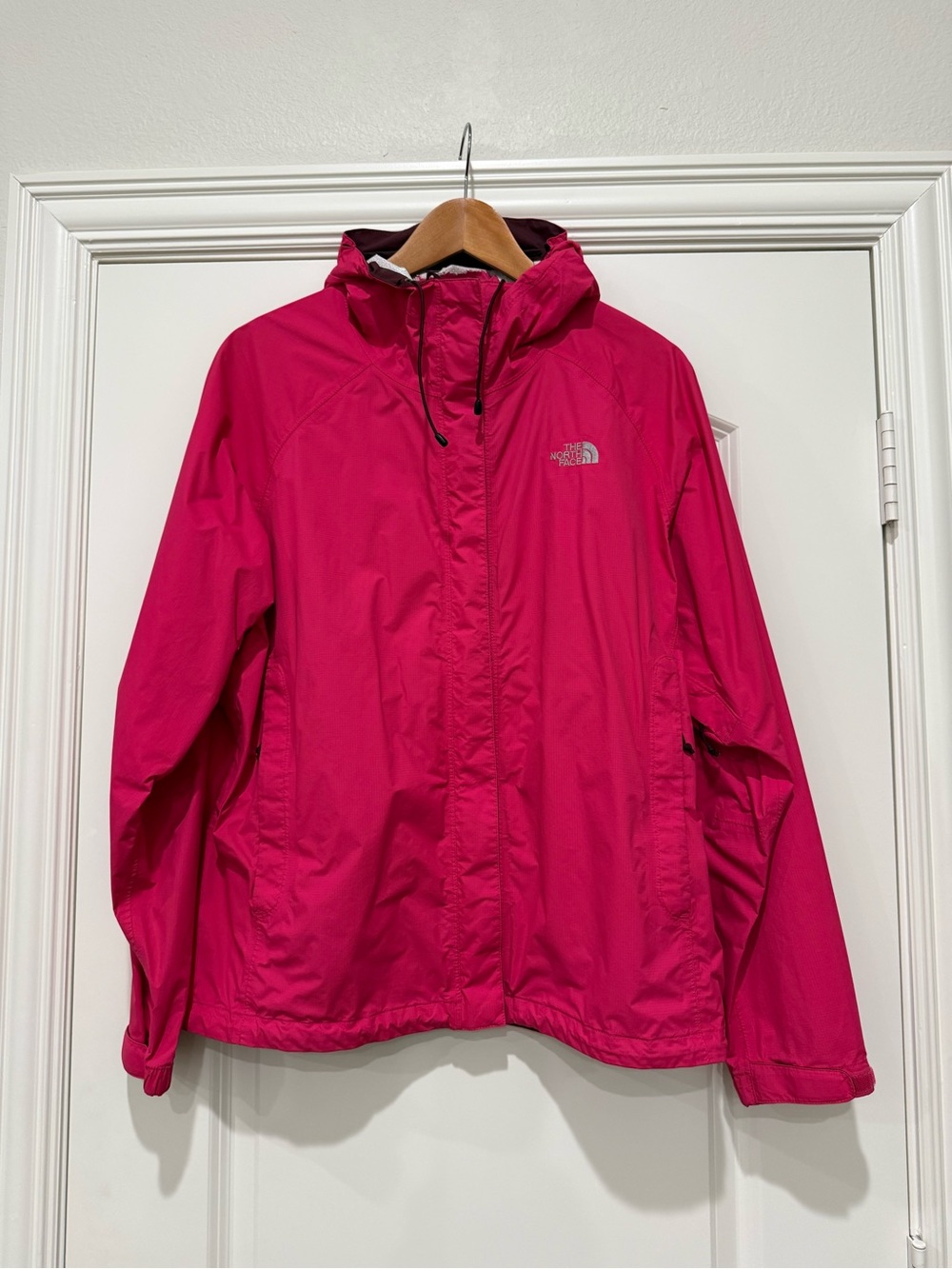 Ladies North Face Hot Pink Rain Jacket X-Large